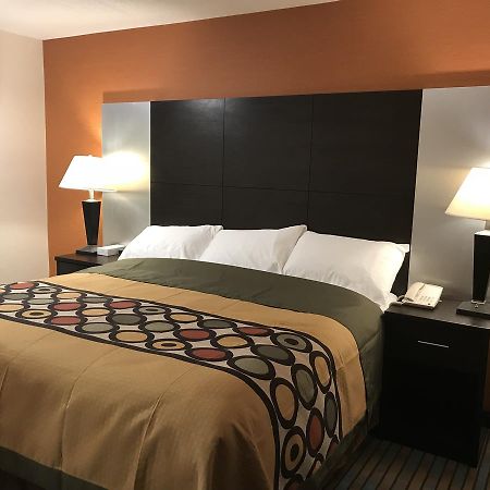 Bay Hill Inns & Suites Neepawa Dış mekan fotoğraf