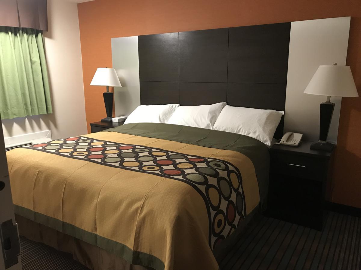 Bay Hill Inns & Suites Neepawa Dış mekan fotoğraf