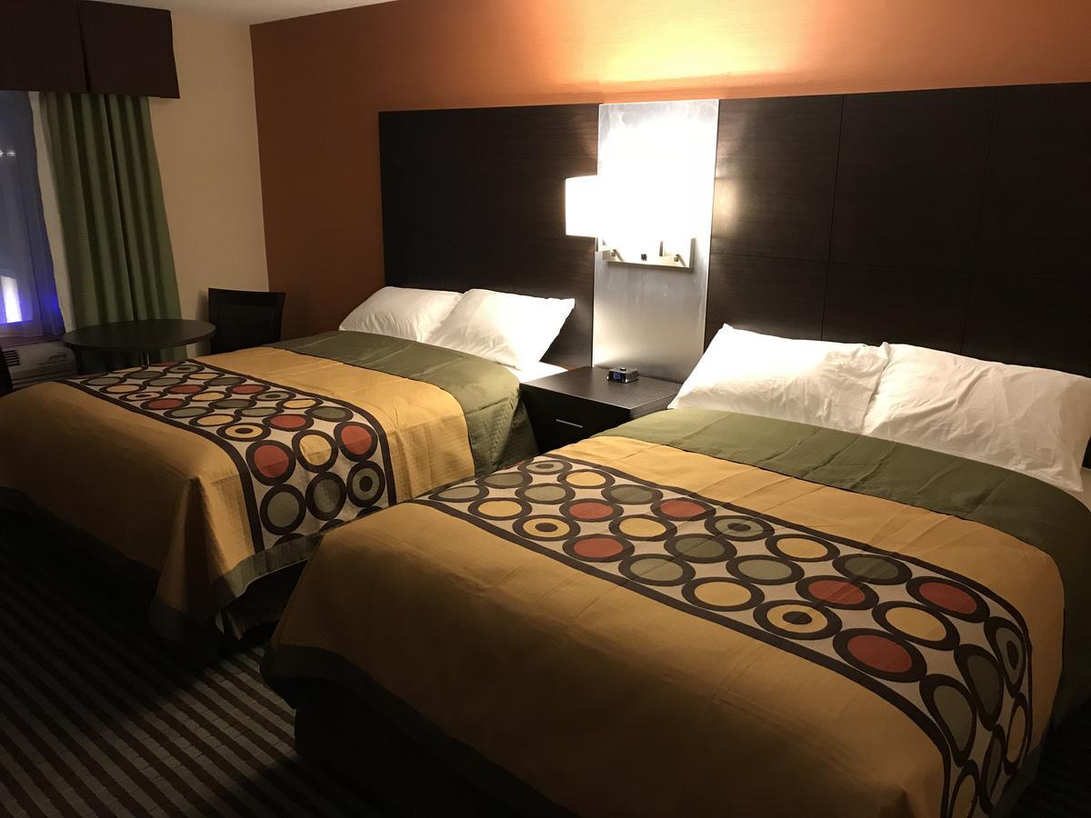 Bay Hill Inns & Suites Neepawa Dış mekan fotoğraf