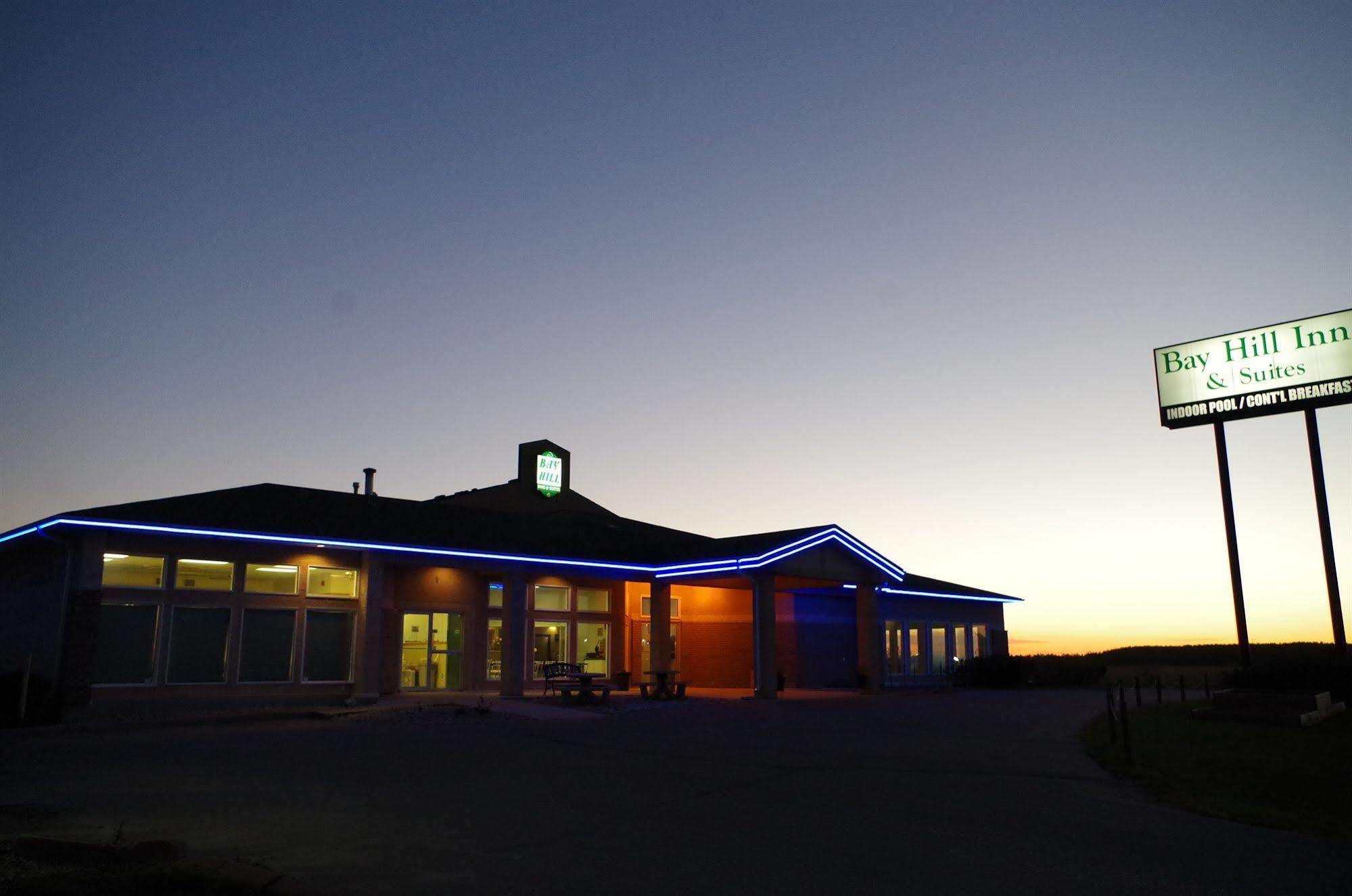 Bay Hill Inns & Suites Neepawa Dış mekan fotoğraf