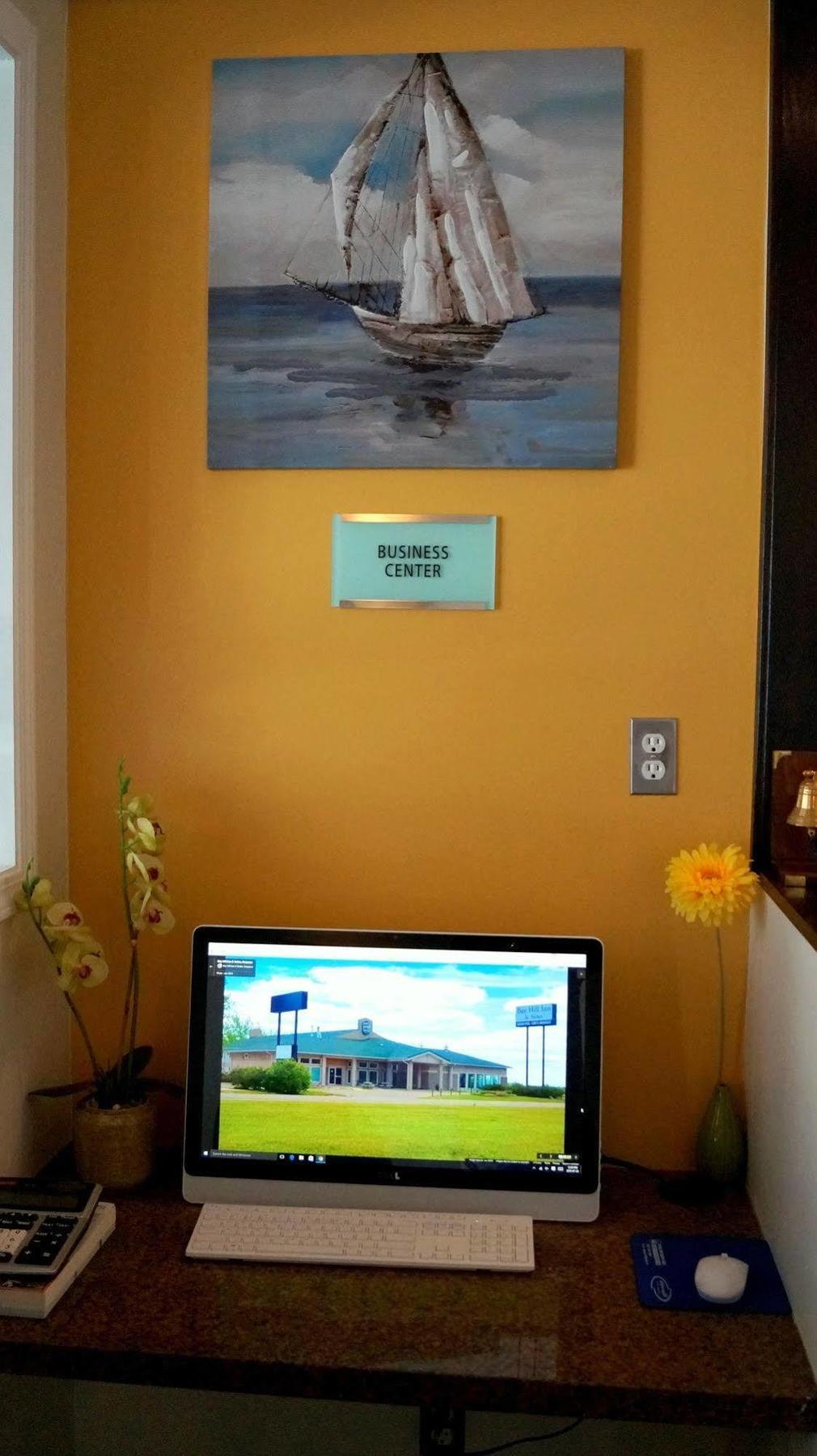 Bay Hill Inns & Suites Neepawa Dış mekan fotoğraf