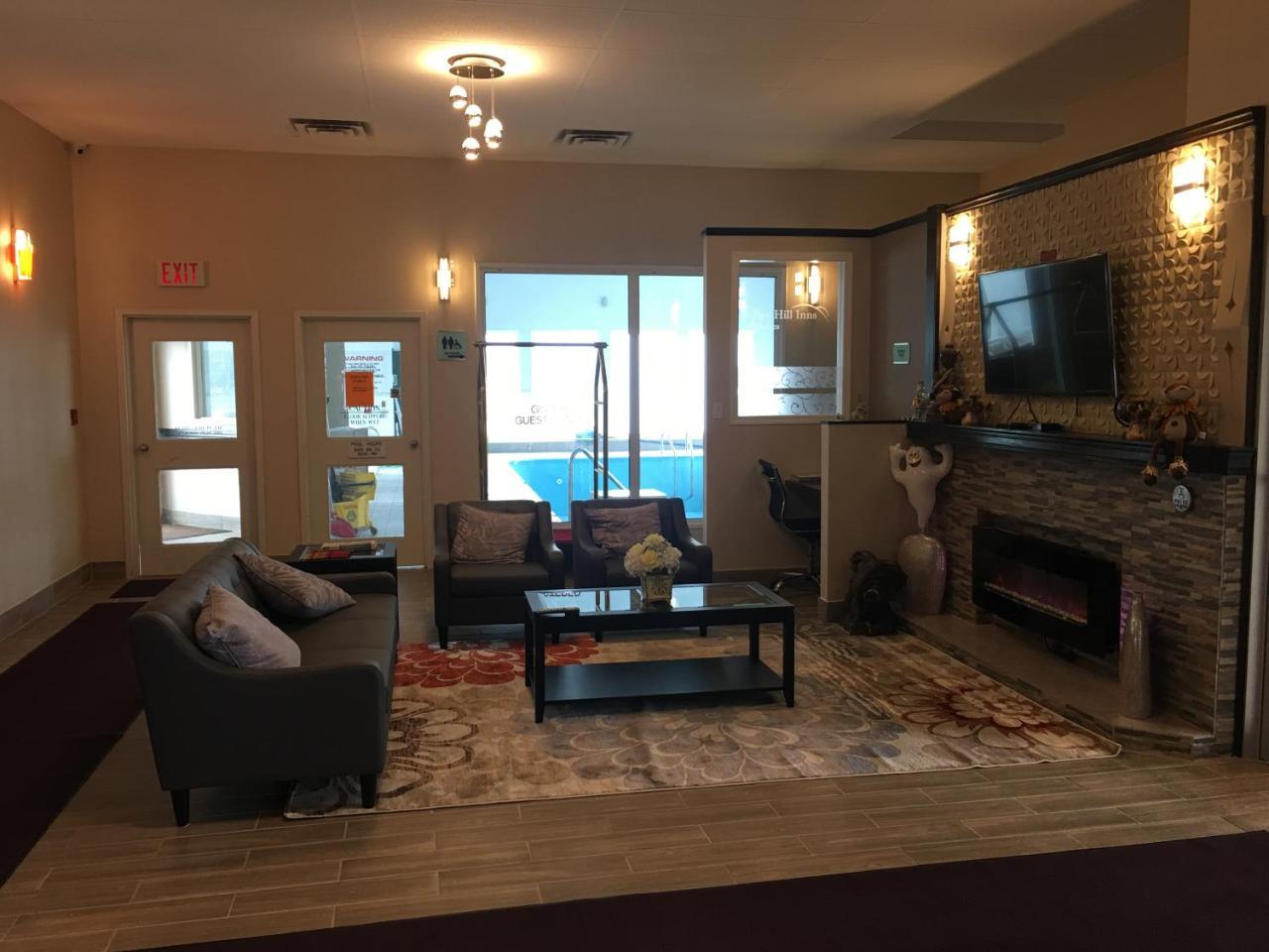 Bay Hill Inns & Suites Neepawa Dış mekan fotoğraf